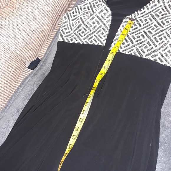 Gown - Picture 5 of 15